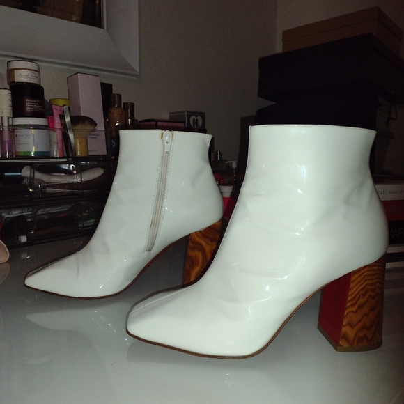 ON HOLD ♡ Christian Louboutin Hilconico 85 White Patent Leather Boots 39.5 - Picture 10 of 16
